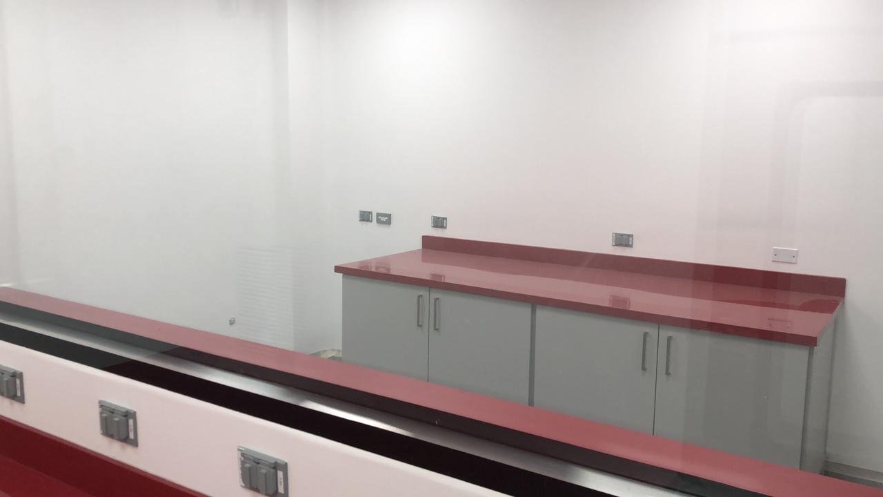 Laboratorio MicroBIOLOGIA - Siegfried GYE - NicanorLarrea (6)